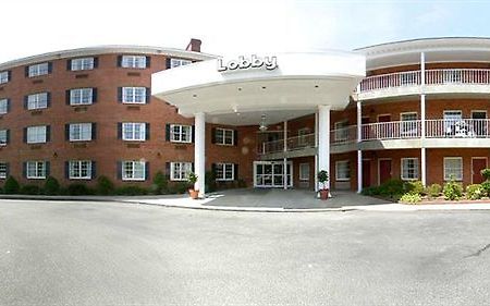 Days Inn By Wyndham Williamsburg Historic Area Εξωτερικό φωτογραφία