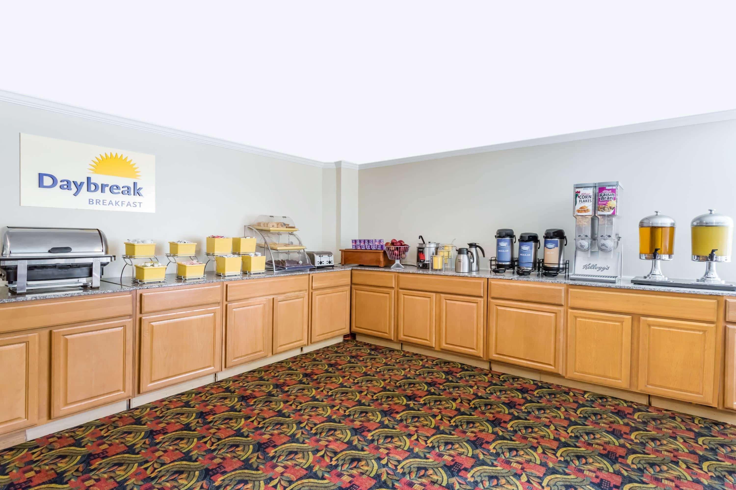 Days Inn By Wyndham Williamsburg Historic Area Εξωτερικό φωτογραφία