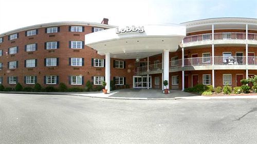 Days Inn By Wyndham Williamsburg Historic Area Εξωτερικό φωτογραφία